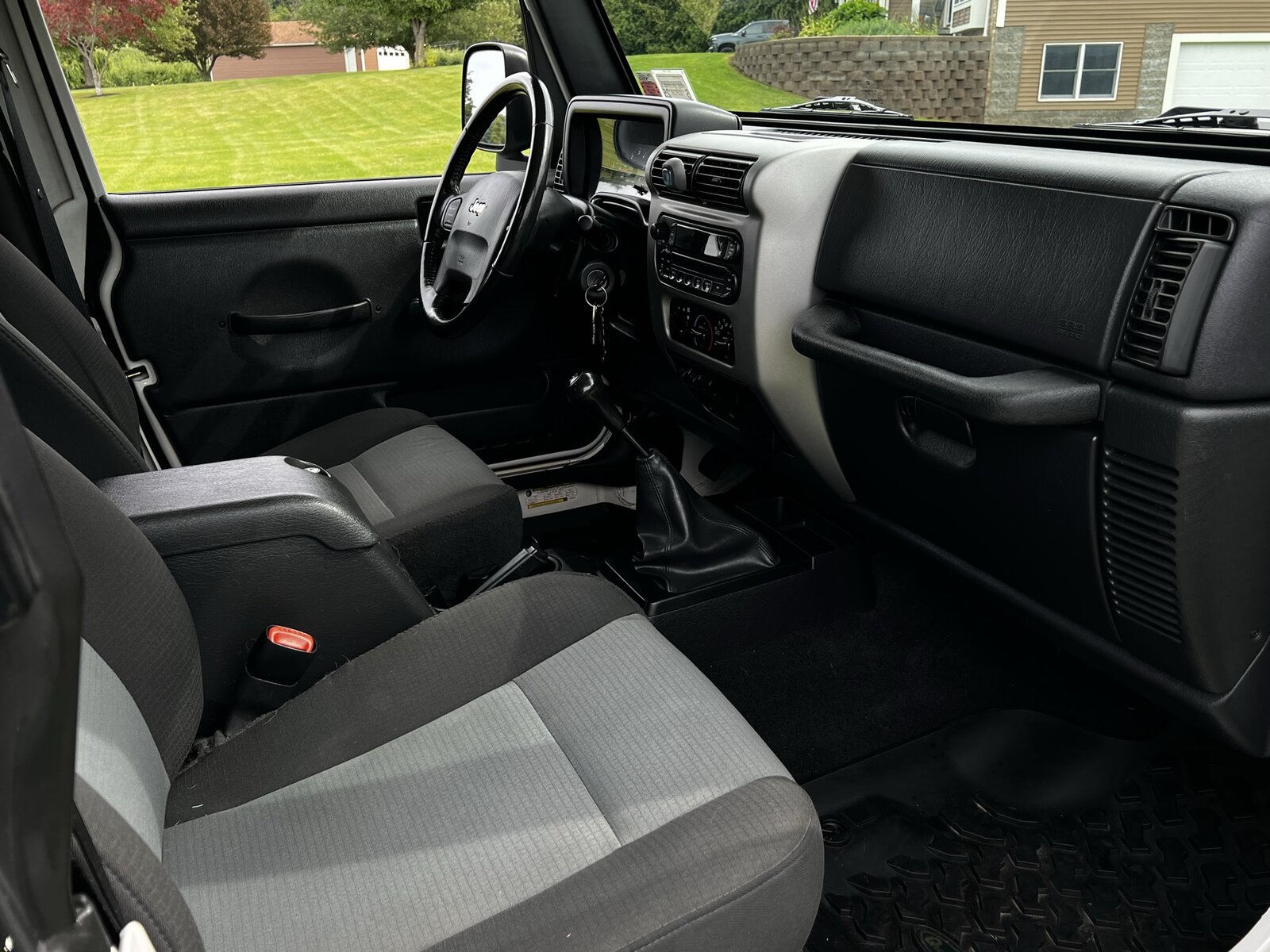 06 Golden Eagle 17 - Pass Front Interior.jpeg