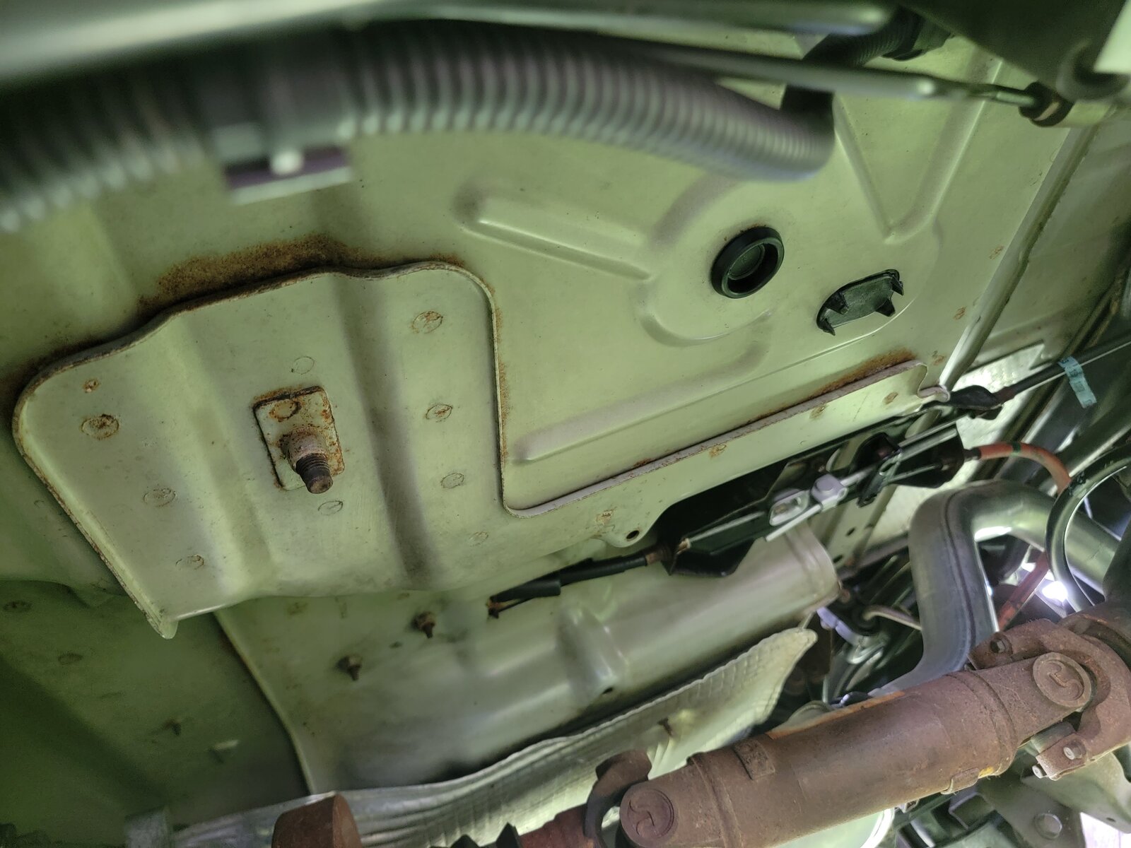 06 Golden Eagle 28 - Left Side Undercarriage.jpg