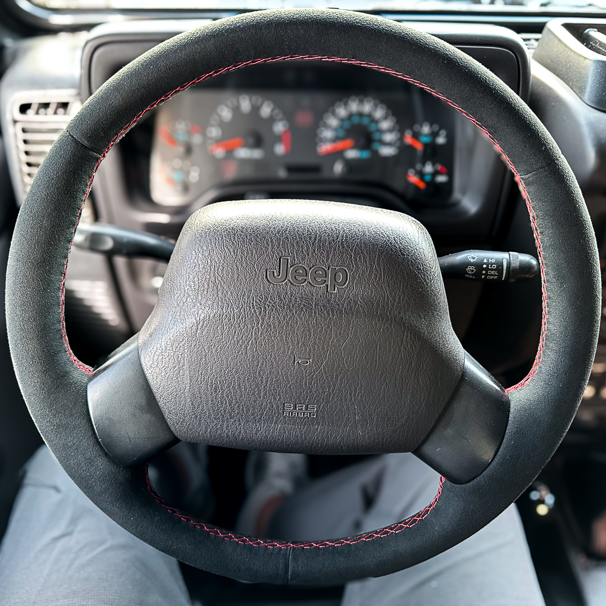 2024-12-08 TJ Alcantara Steering Wheel 09.jpg