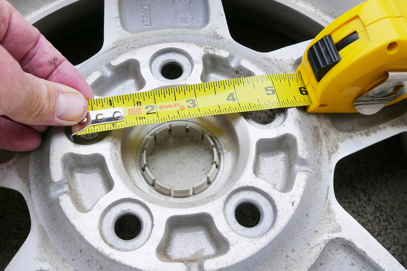 bolt hole pattern.jpg