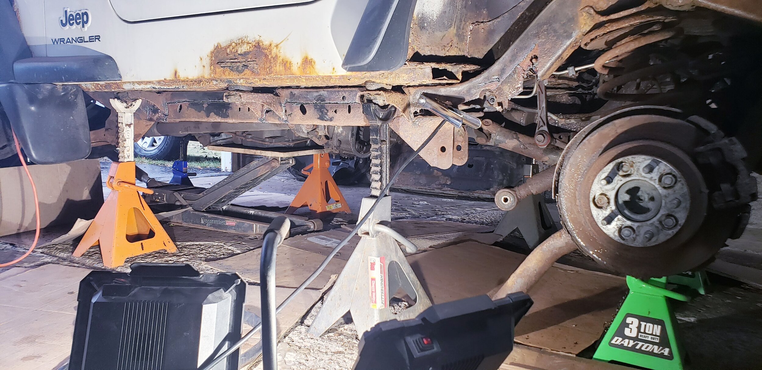 started cutting driverside.jpg