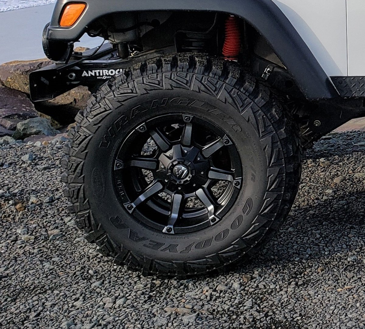TJ Wheel & Tire.jpg