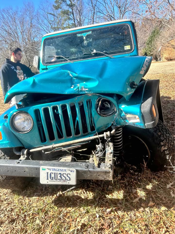 wrecked jeep I guess.jpg