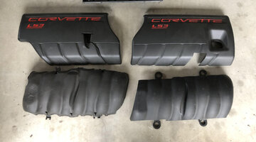 engine cover corvette.jpg