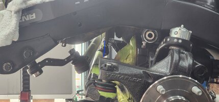 Pulley near flush with Tierod.jpg